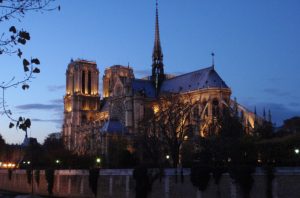 Online-Vorträge 2024 - Pairs - Notre Dame - viagolla